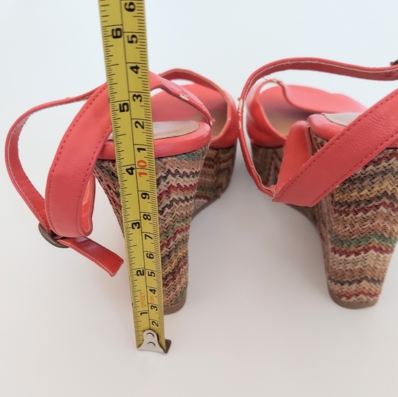 Mudd Sandals Womens Chevron Pattern Size 6.5M Platform Espadrilles 4” Heel - Picture 5 of 7